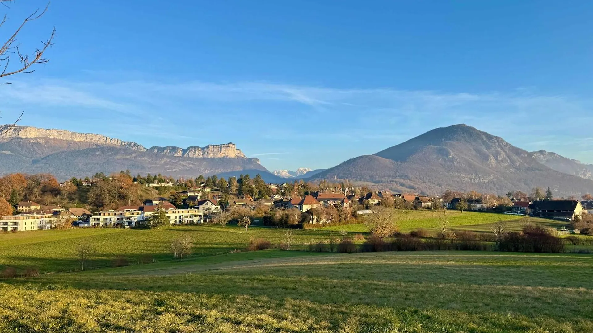 Spacious Apartment With Balcony Annecy